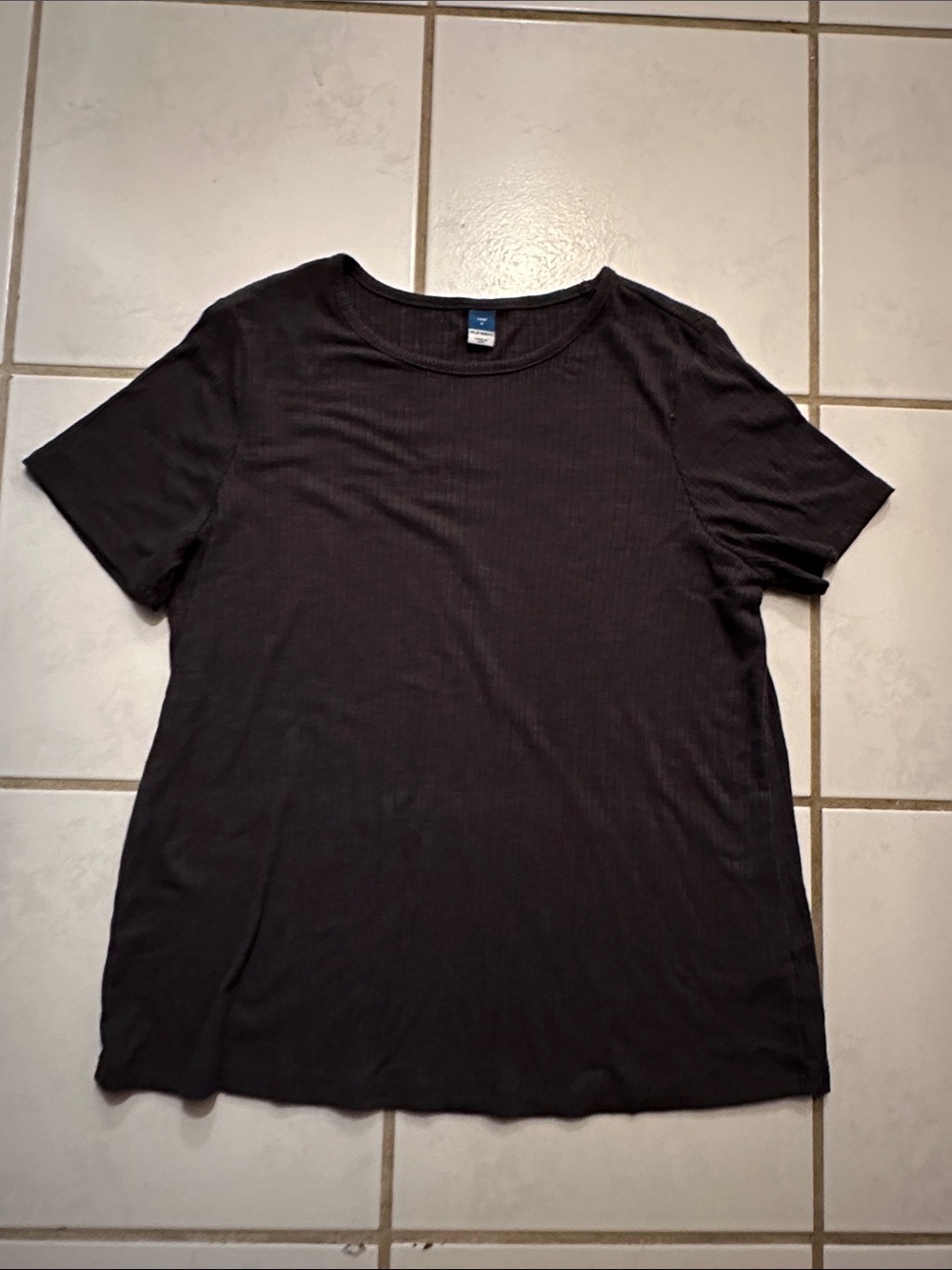 Old Navy Charcoal Short-Sleeve Ribbed Crew Tee